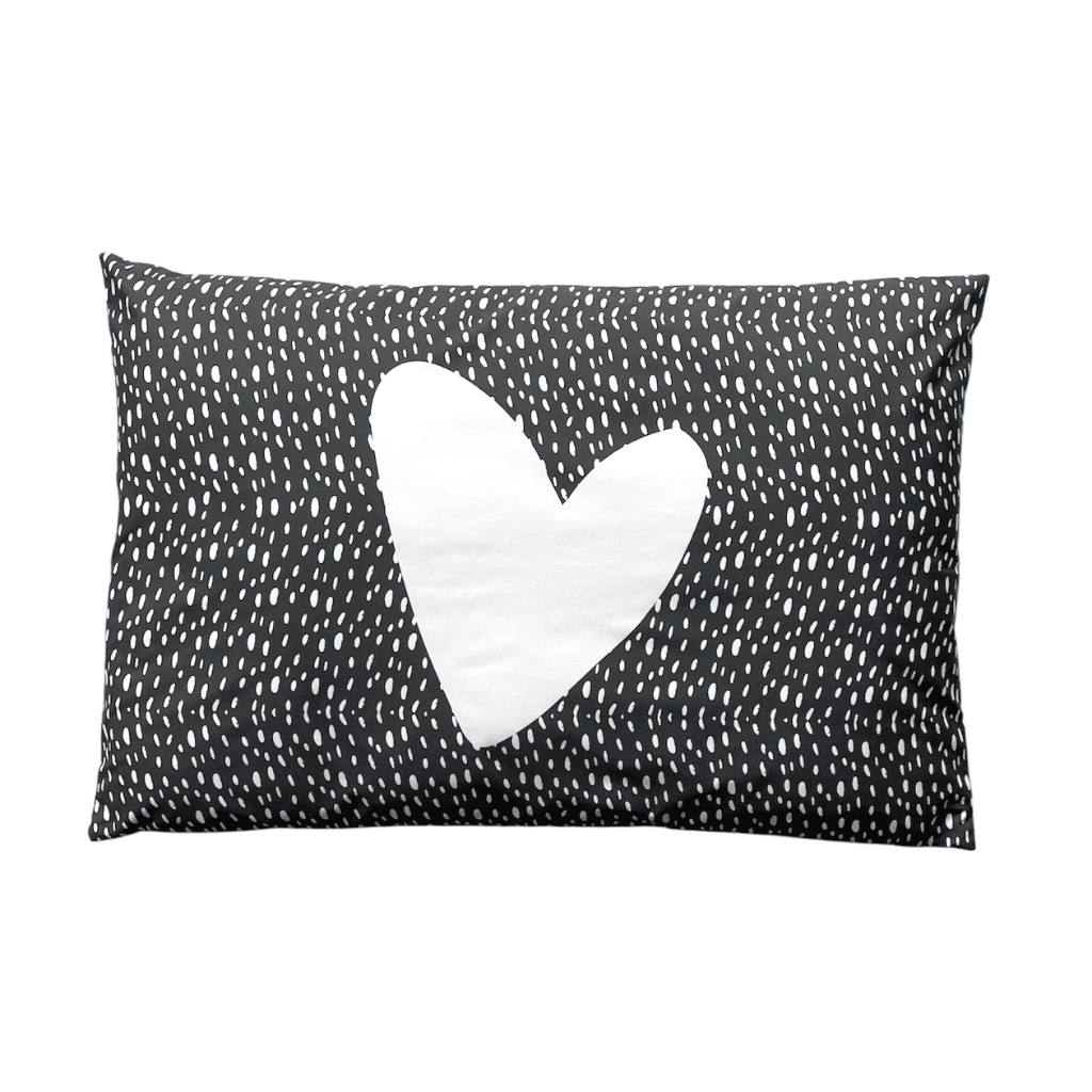kussen zwart hart voorkant