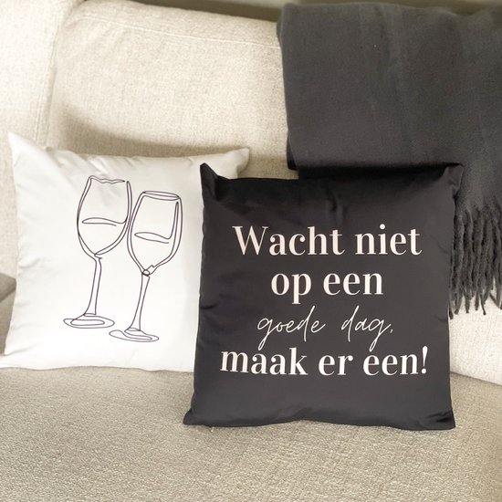 sierkussen wijn goede dag bank